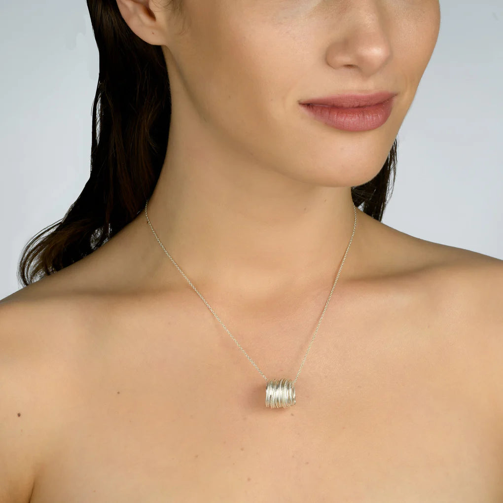 Spirali White Silver Necklace