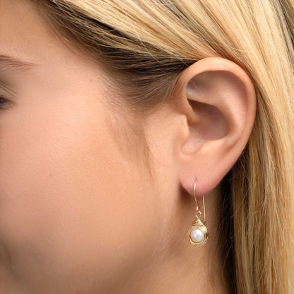Solid Gold Pearl Sphere Earrings - Studio Spirali
