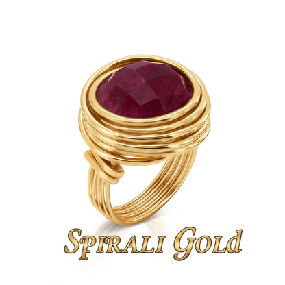 Solid Gold Ruby Ring - Studio Spirali
